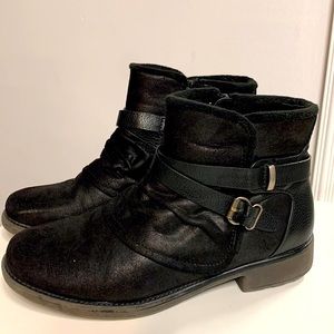 BearPaw Ankle Boots
